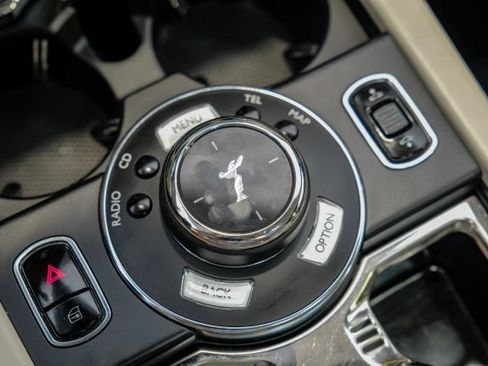 Used 2017 Rolls-Royce Wraith RWD image 30