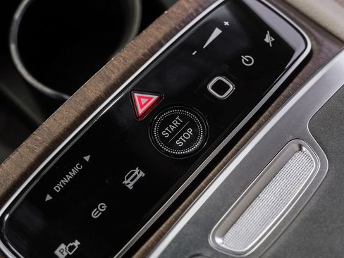 Used 2023 Mercedes-Benz EQS 580 4MATIC Sedan image 18