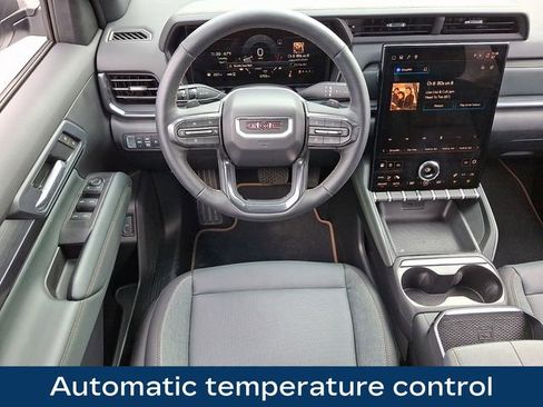 Used 2026 GMC Terrain AT4 AWD/4WD image 3