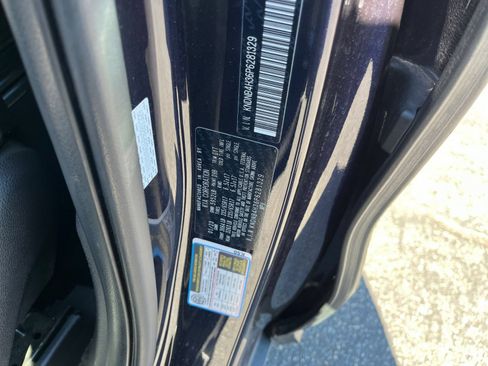 Used 2023 Kia Carnival LX FWD image 26