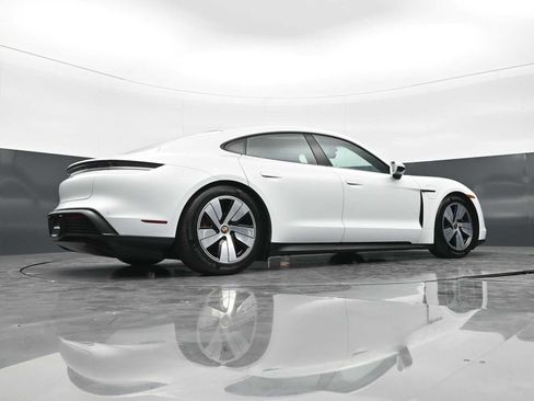 Used 2024 Porsche Taycan 4S AWD/4WD image 43
