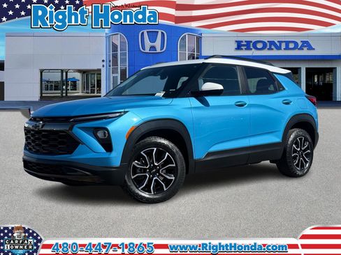 Used 2025 Chevrolet TrailBlazer ACTIV w/ Driver Confidence Package AWD/4WD image 1
