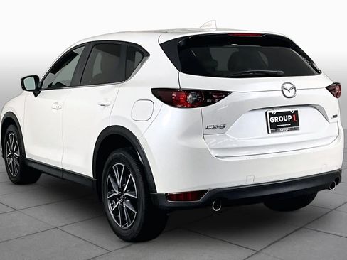 Used 2018 MAZDA CX-5 Touring w/ Preferred Equipment Package FWD image 12