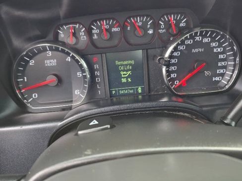 Used 2019 Chevrolet Silverado 2500 W/T AWD/4WD image 14