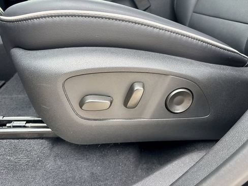 Used 2026 Buick Enclave Preferred FWD image 12