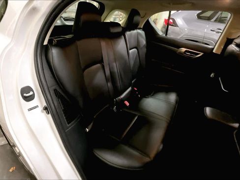 Used 2014 Lexus CT 200h image 19