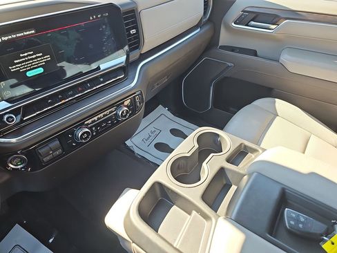 Used 2025 GMC Sierra 1500 SLT image 30