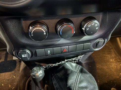 Used 2017 Jeep Wrangler Sport image 17