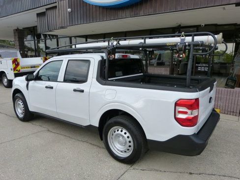 Used 2025 Ford Maverick XL w/ Equipment Group 102A image 3