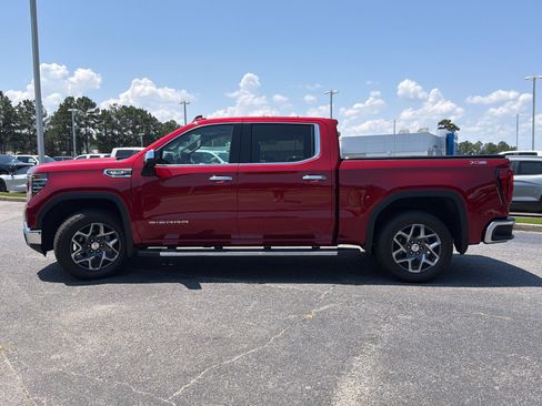 Used 2024 GMC Sierra 1500 SLT w/ SLT Premium Plus Package AWD/4WD image 8