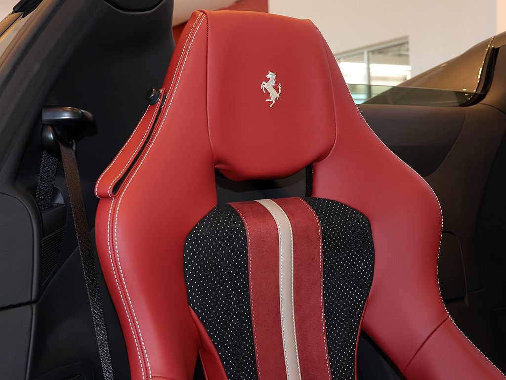 Certified 2021 Ferrari 812 GTS RWD image 21
