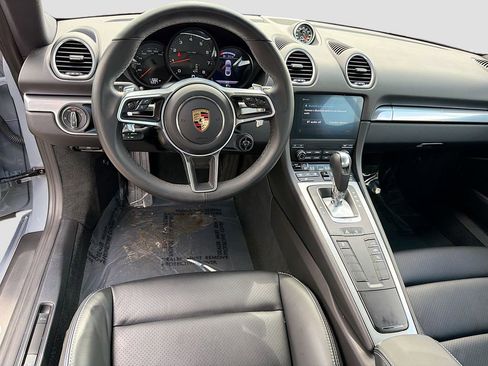 Used 2025 Porsche 718 Cayman image 16