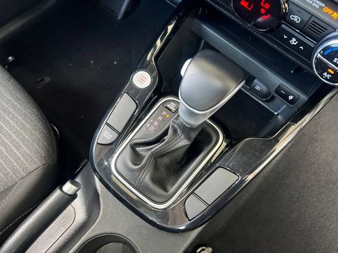 Certified 2022 Kia Soul GT-Line FWD image 24