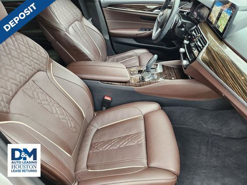 Used 2023 BMW 540i w/ M Sport Package image 20