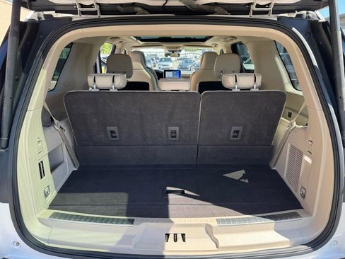 Used 2019 Lincoln Navigator Reserve image 26