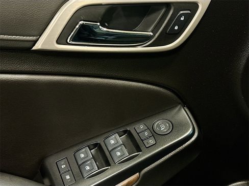 Used 2020 GMC Yukon Denali w/ Denali Ultimate Package image 20