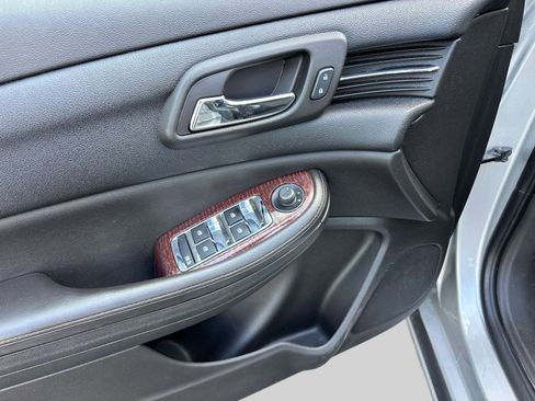 Used 2013 Chevrolet Malibu LT FWD image 14