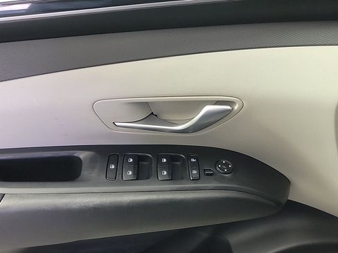 Used 2023 Hyundai Tucson SE FWD image 33