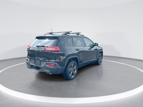 Used 2016 Jeep Cherokee 75th Anniversary FWD image 9