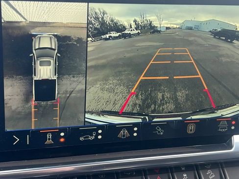 New 2026 GMC Sierra 1500 SLT image 16