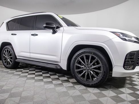 Used 2023 Lexus LX 600 4WD w/ Appearance Package image 2