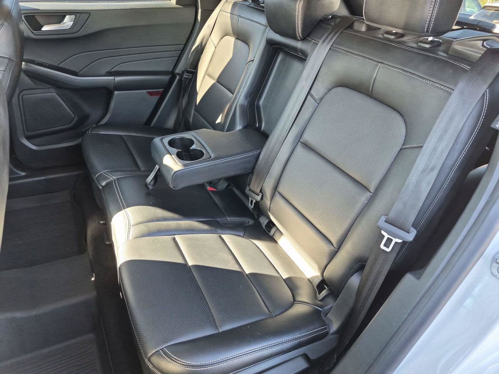Used 2022 Ford Escape SEL w/ Technology Package AWD/4WD image 25