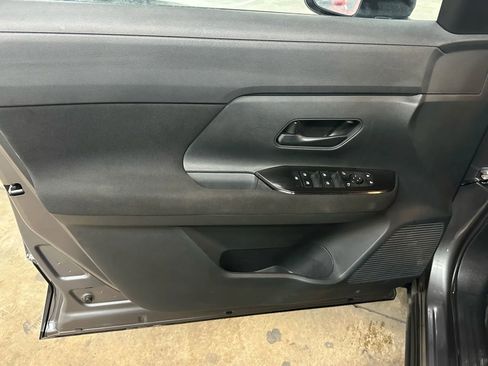 Used 2025 Nissan Kicks S AWD/4WD image 20