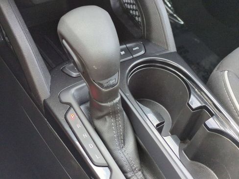 Used 2025 Chevrolet TrailBlazer LT AWD/4WD image 19