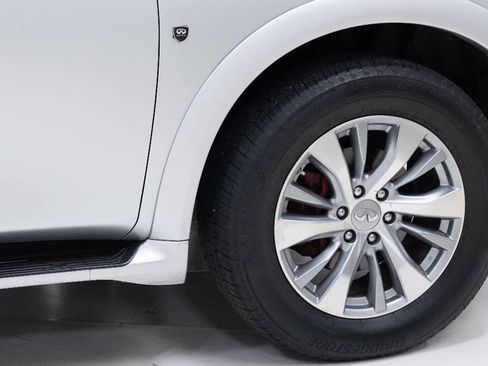 Used 2017 INFINITI QX80 4WD w/ Driver Assistance Package image 59