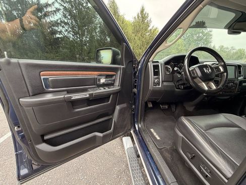 Used 2017 RAM 2500 Laramie w/ Snow Chief Group AWD/4WD image 11