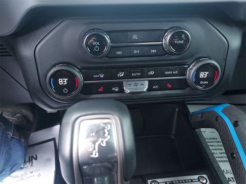 Used 2024 Ford Bronco Black Diamond w/ Sasquatch Package image 25