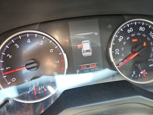 Used 2019 Toyota RAV4 LE FWD image 21
