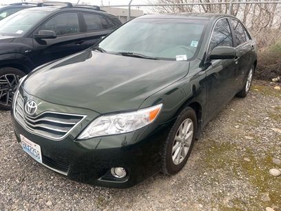 Used 2011 Toyota Camry XLE w/ XLE Extra-Value Pkg #2