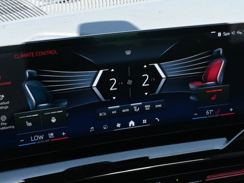 Certified 2024 BMW 530i w/ Convenience Package image 19