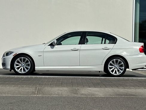 Used 2011 BMW 328i Sedan RWD image 6