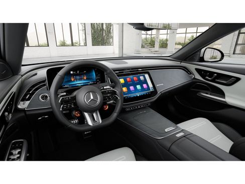 New 2026 Mercedes-Benz E 53 AMG e 4MATIC Sedan image 3