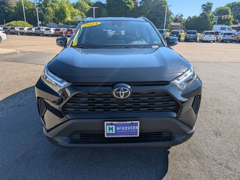 Used 2024 Toyota RAV4 XLE AWD/4WD image 9