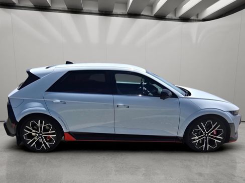 Used 2025 Hyundai Ioniq 5 N AWD/4WD image 6
