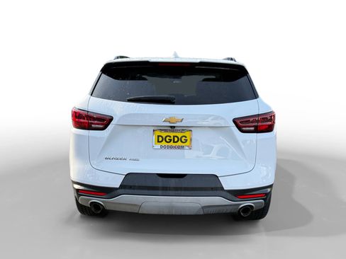 Used 2024 Chevrolet Blazer LT image 4