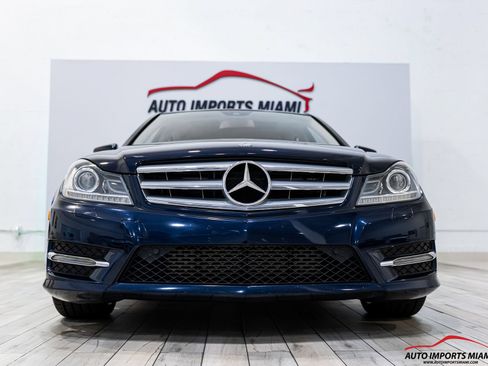 Used 2013 Mercedes-Benz C 250 Sedan image 27
