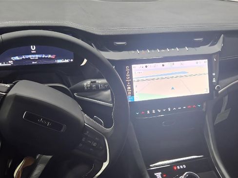 New 2026 Jeep Grand Cherokee Limited image 15