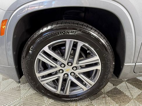 Used 2023 Chevrolet Traverse High Country image 21