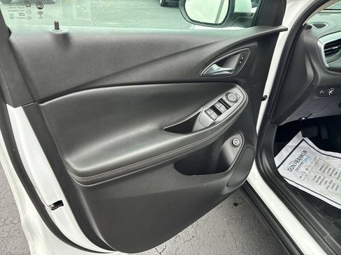 Used 2025 Buick Encore GX Preferred FWD image 12