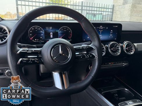 Used 2024 Mercedes-Benz GLB 250 image 10