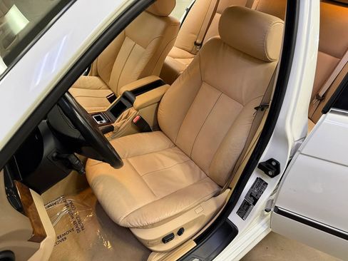 Used 2000 BMW 528i Sedan RWD image 9