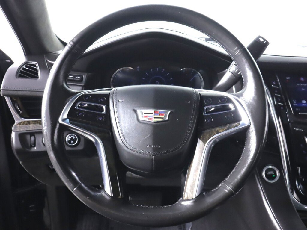 Used 2016 Cadillac Escalade ESV Platinum AWD/4WD image 11