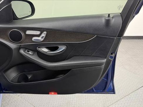 Used 2020 Mercedes-Benz C 300 4MATIC Sedan image 23
