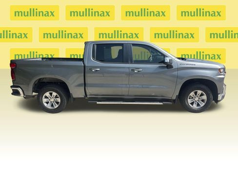 Used 2021 Chevrolet Silverado 1500 LT RWD image 2