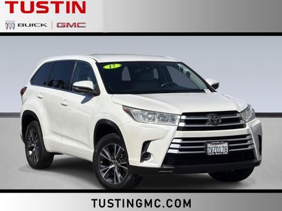 Used 2017 Toyota Highlander LE