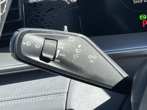 New 2026 Volkswagen Tiguan SE AWD/4WD image 24